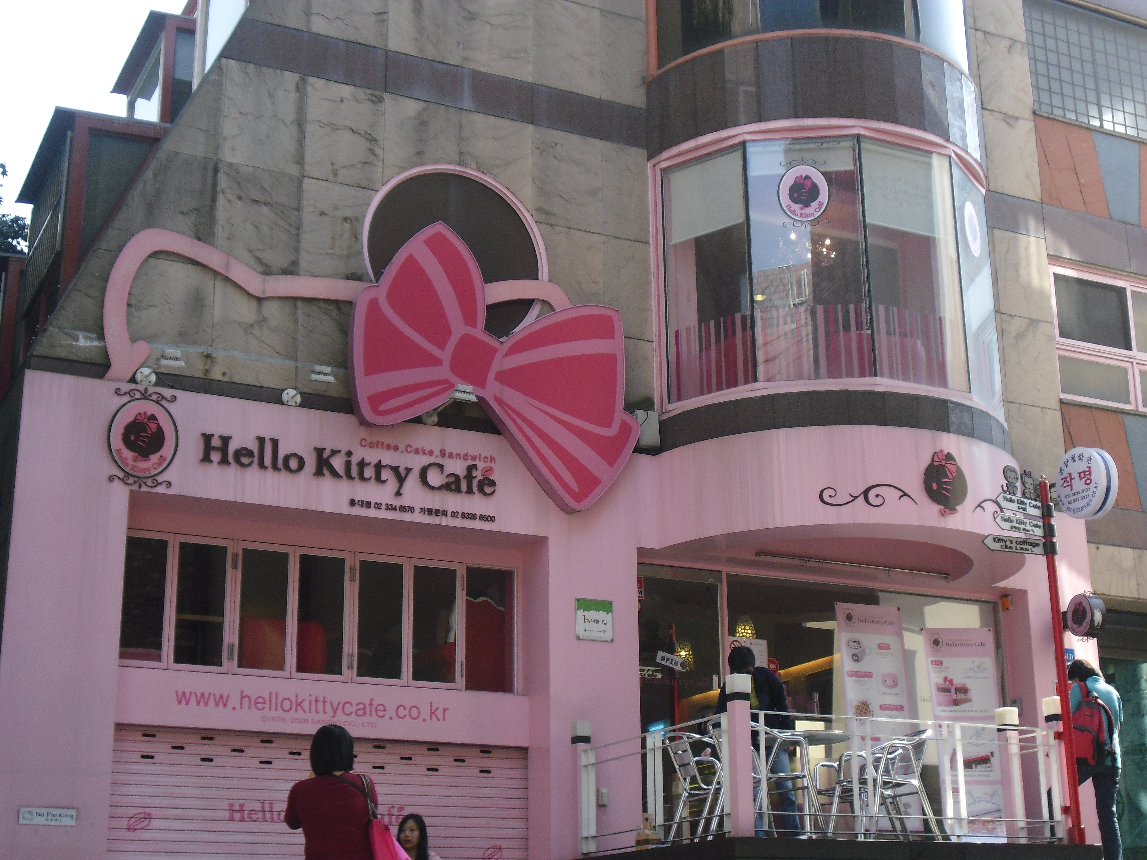 Gambar Rumah Hello Kitty Di Indonesia Contoh Rumah Hello Kitty